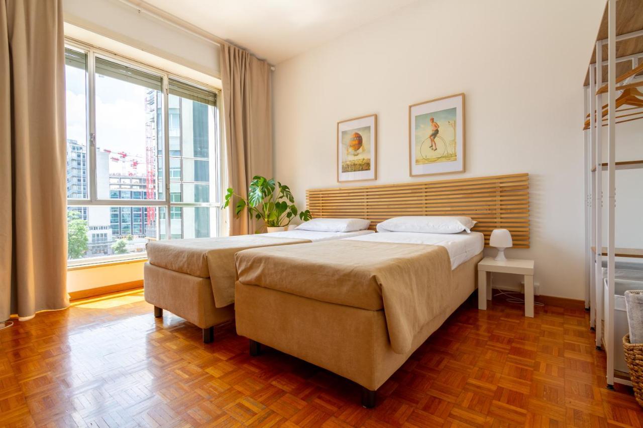 Palazzo Lombardia - Central Station - Bighome Милан Экстерьер фото
